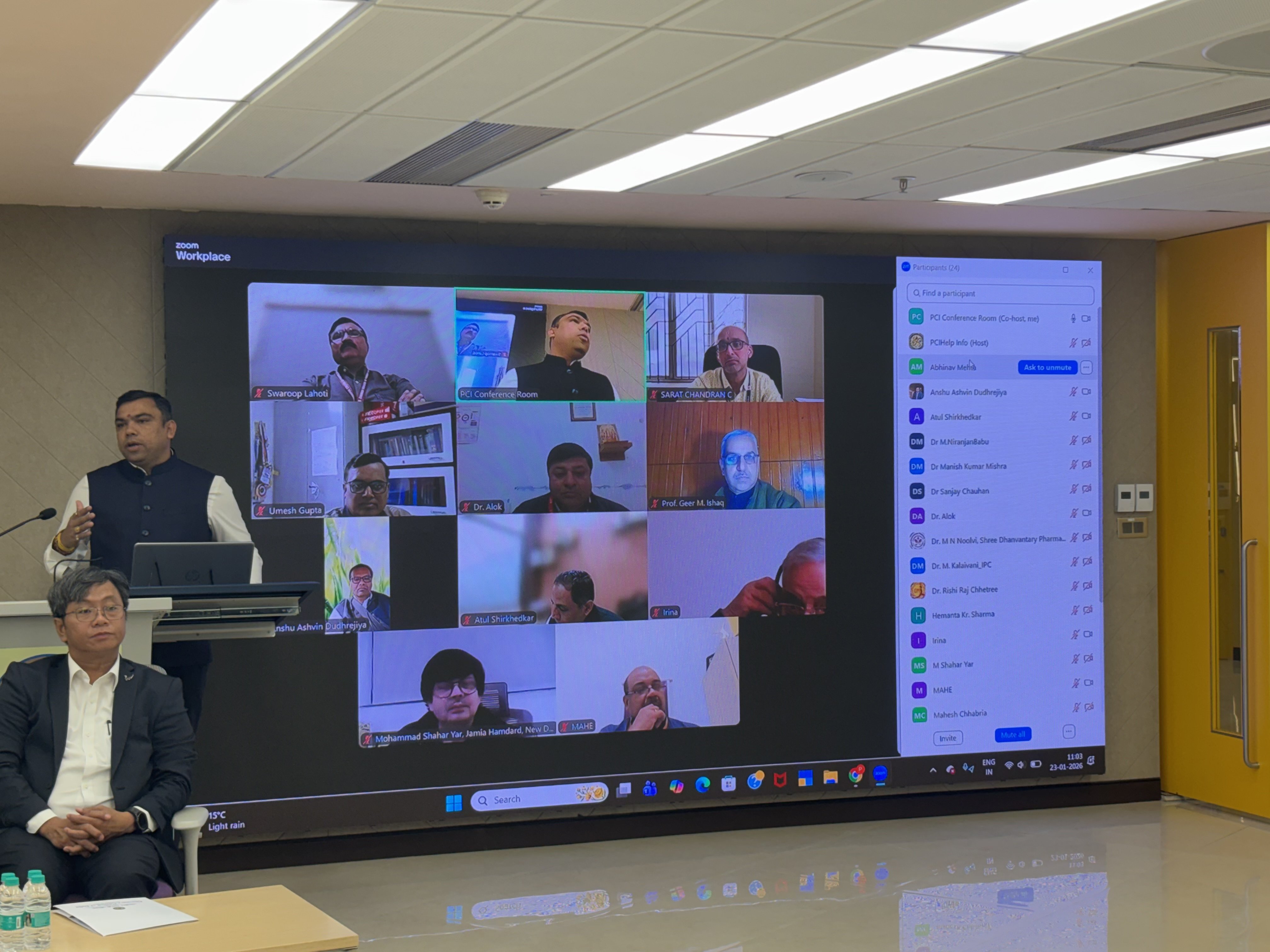 {{ block.value.title|default:'Content image' }}